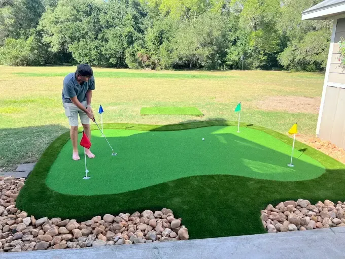 Custom Putting Greens